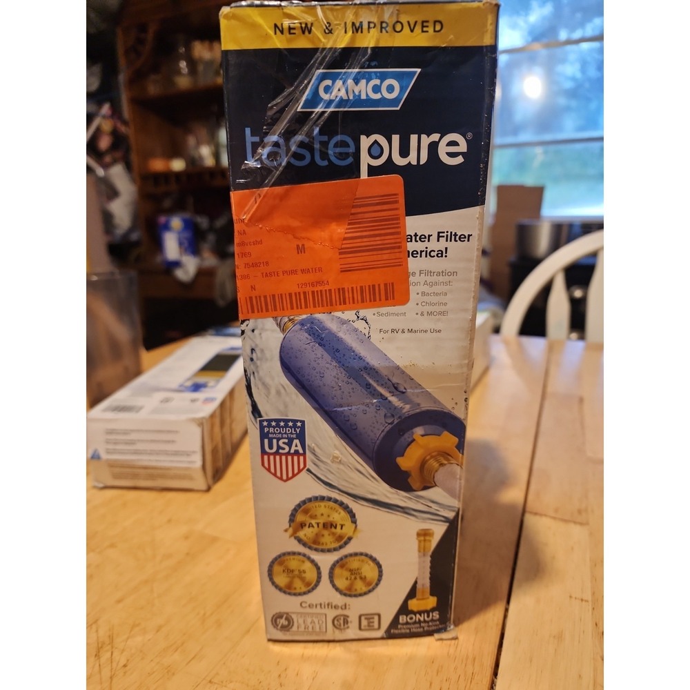 NEW Camco 40043 TastePure RV / Marine Water Filter with Flexible Hose Protector